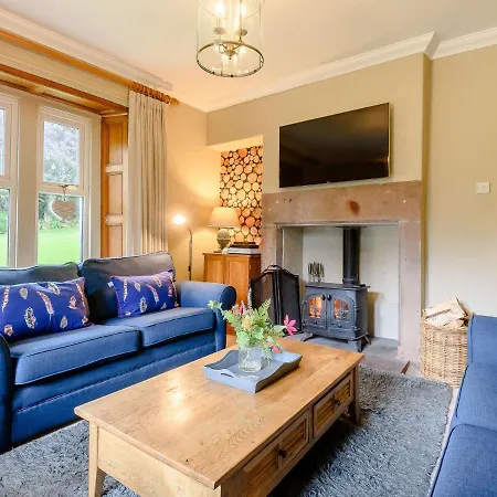 4 Bed In Ullswater 88023 Holiday home Dockray