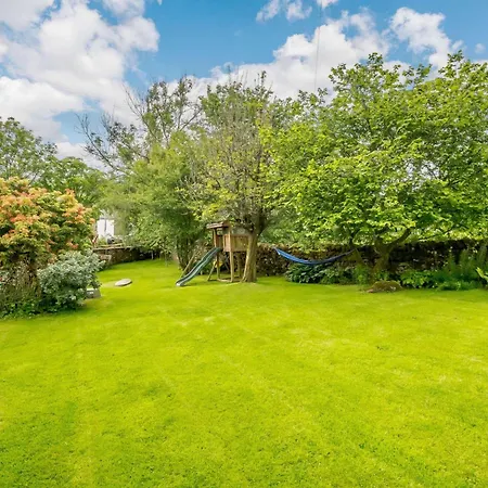 4 Bed In Ullswater 88023 Holiday home