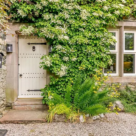 4 Bed In Ullswater 88023 *